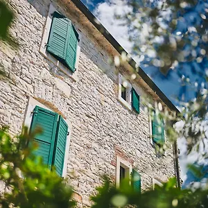 Bed & Breakfast Casa Romantica La Parenzana ***